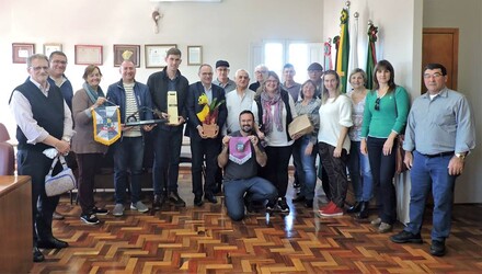Comitiva do Paraná é recepcionada no município