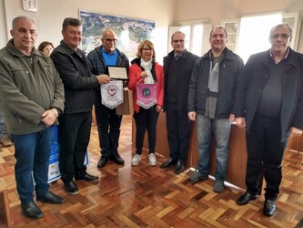 Comitiva italiana visita município
